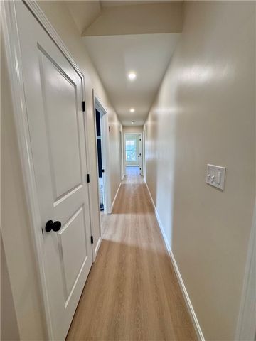 160 Fifth Avenue, Woonsocket, RI 02895
