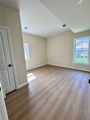 160 Fifth Avenue, Woonsocket, RI 02895