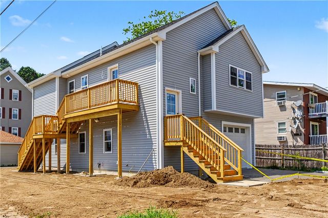 160 Fifth Avenue, Woonsocket, RI 02895