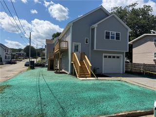 160 Fifth Avenue, Woonsocket, RI 02895