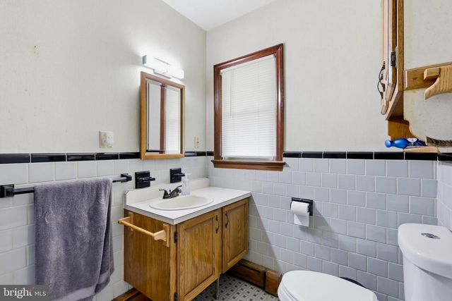 230 RANDOLPH AVE, Front Royal, VA 22630