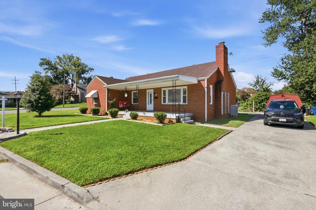 230 RANDOLPH AVE, Front Royal, VA 22630
