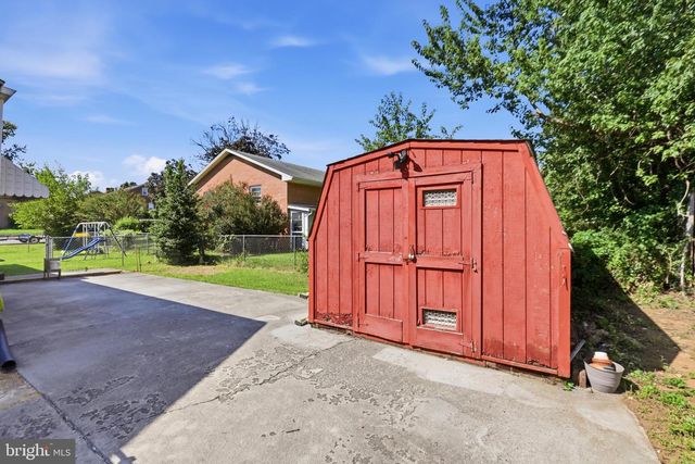 230 RANDOLPH AVE, Front Royal, VA 22630
