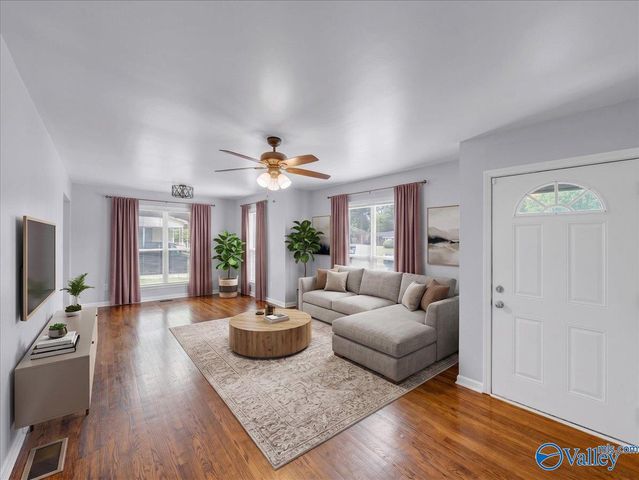2310 12th Street SE, Decatur, AL 35601