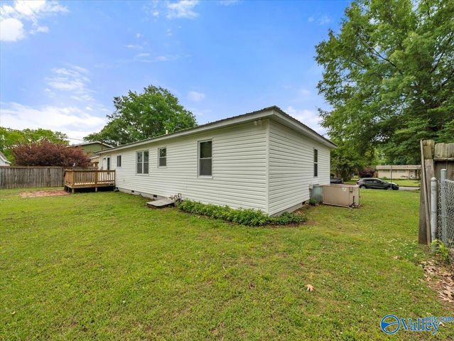 2310 12th Street SE, Decatur, AL 35601