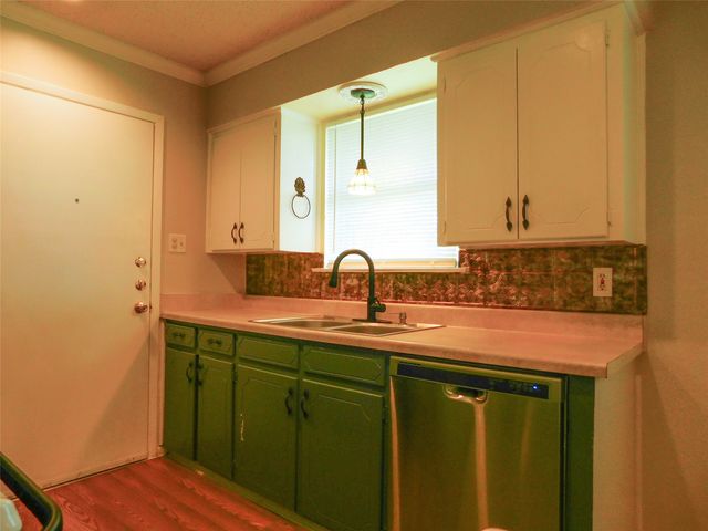 3510 Sagebrush Drive, Denton, TX 76209