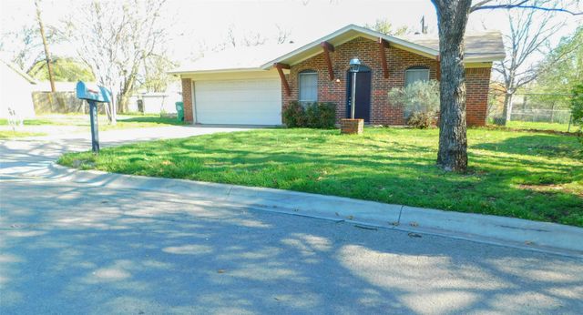 3510 Sagebrush Drive, Denton, TX 76209