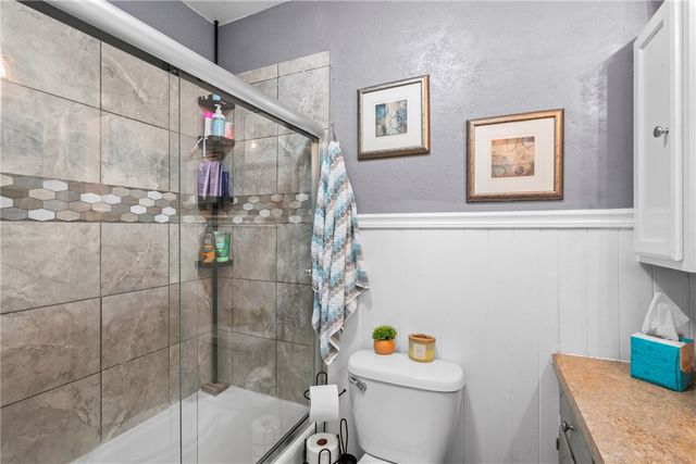 10899 Hummingbird Road, Gravette, AR 72736