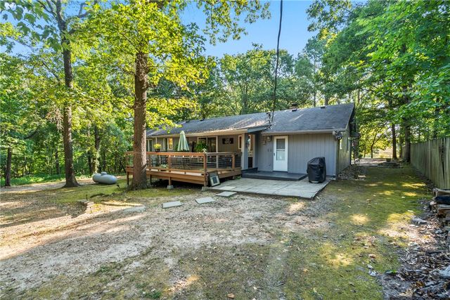 10899 Hummingbird Road, Gravette, AR 72736