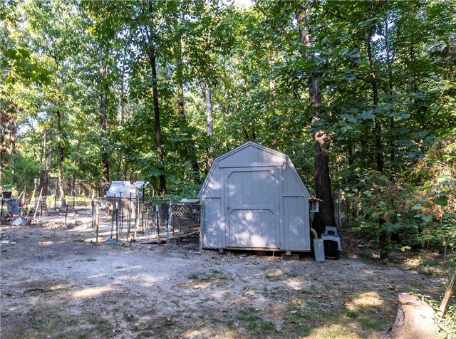 10899 Hummingbird Road, Gravette, AR 72736