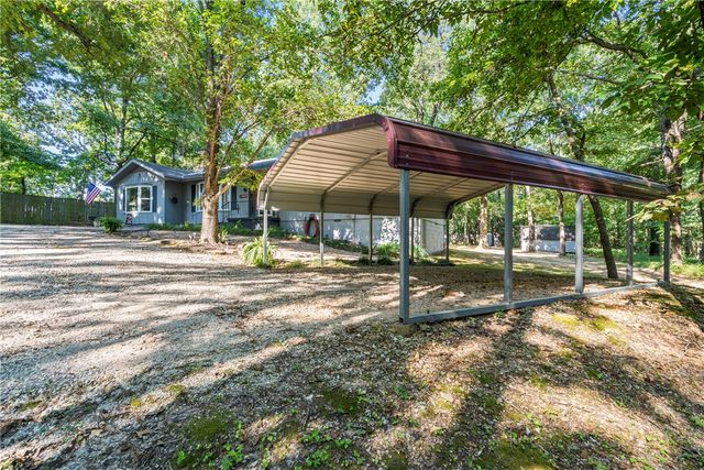 10899 Hummingbird Road, Gravette, AR 72736