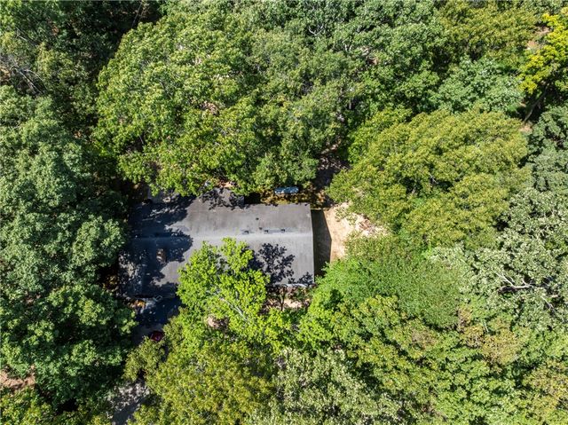 10899 Hummingbird Road, Gravette, AR 72736