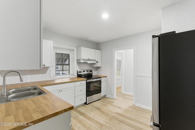 118 E 45TH Street, Jacksonville, FL 32208