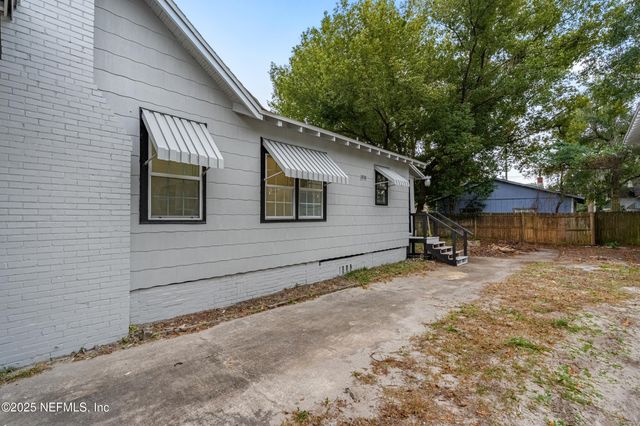 118 E 45TH Street, Jacksonville, FL 32208
