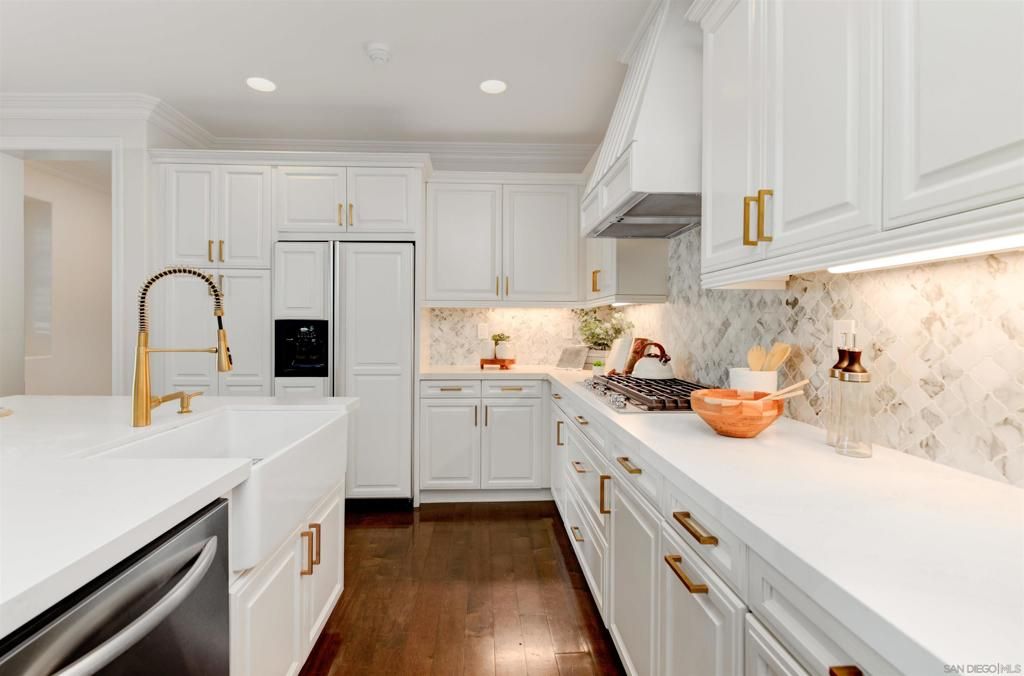 Image 1 of property listing at 8360 Bristol Ridge Lane, San Diego, CA 92127