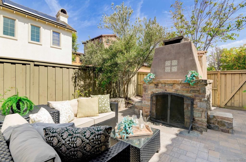 Image 16 of property listing at 8360 Bristol Ridge Lane, San Diego, CA 92127