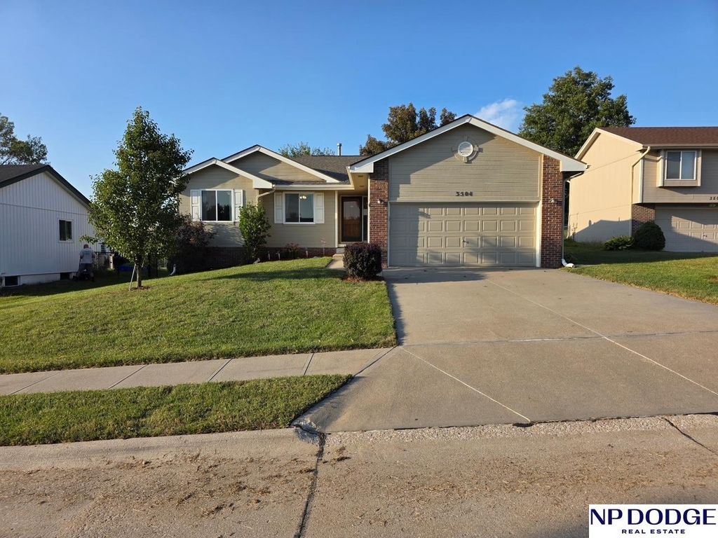 3504 Sheridan Circle, Bellevue, NE 68123