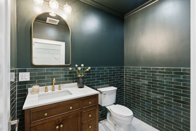 77 Wellesley Avenue, Needham, MA 02494