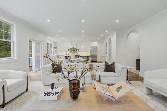 77 Wellesley Avenue, Needham, MA 02494