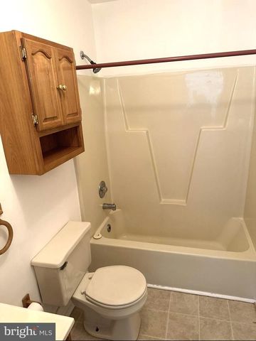 215 BROOKE RD, Fredericksburg, VA 22405