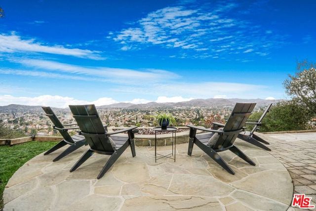 3485 Ridgeford Drive, Westlake Village, CA 91361