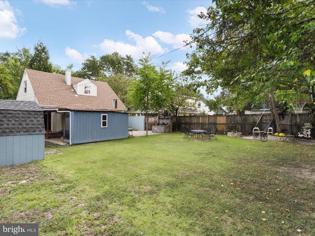 6408 CAVALIER DR, Alexandria, VA 22307