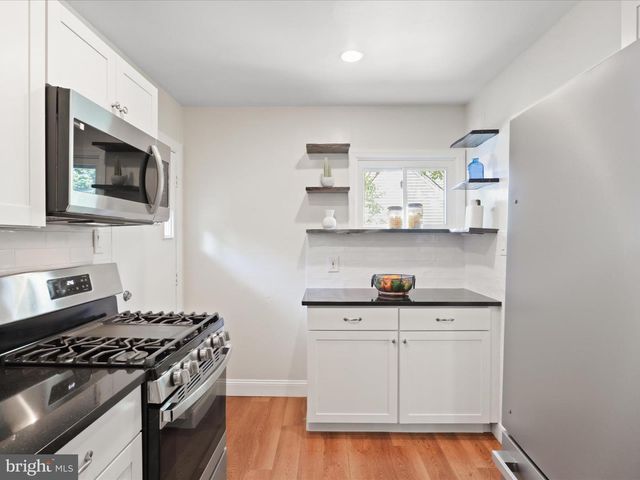 6408 CAVALIER DR, Alexandria, VA 22307