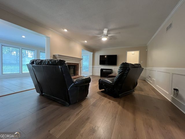 135 Antebellum Way, Fayetteville, GA 30215