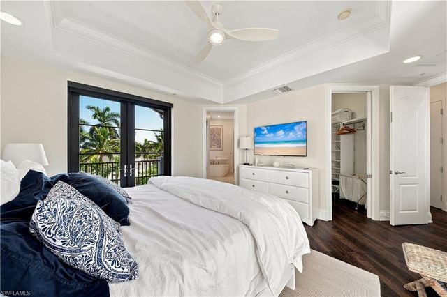 692 10th AVE S A2, Naples, FL 34102