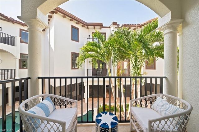 692 10th AVE S A2, Naples, FL 34102