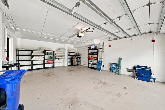 692 10th AVE S A2, Naples, FL 34102