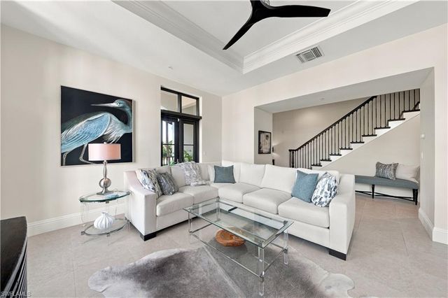 692 10th AVE S A2, Naples, FL 34102