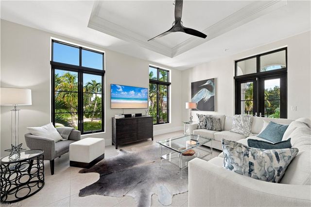 692 10th AVE S A2, Naples, FL 34102