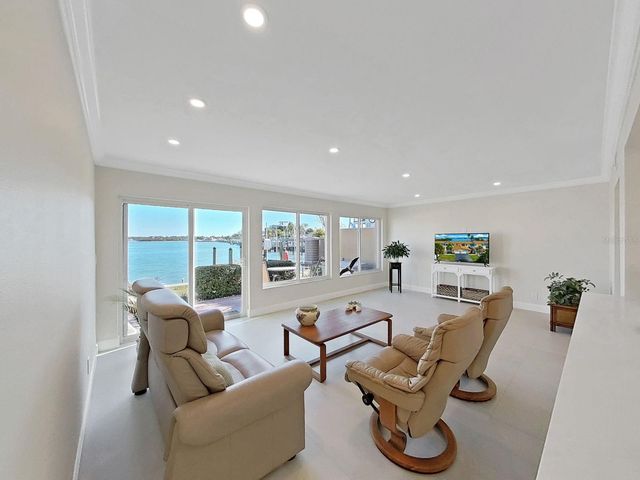 825 E GULF BOULEVARD 110, Indian Rocks Beach, FL 33785