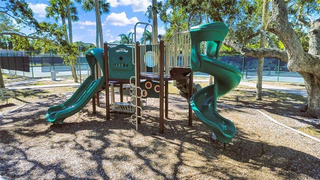 825 E GULF BOULEVARD 110, Indian Rocks Beach, FL 33785