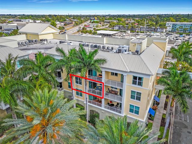 802 W Windward Way 304, Lantana, FL 33462