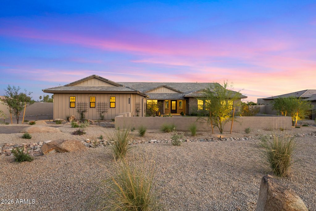 Image 14 of property listing at 12399 E GOLD DUST Avenue, Scottsdale, AZ 85259