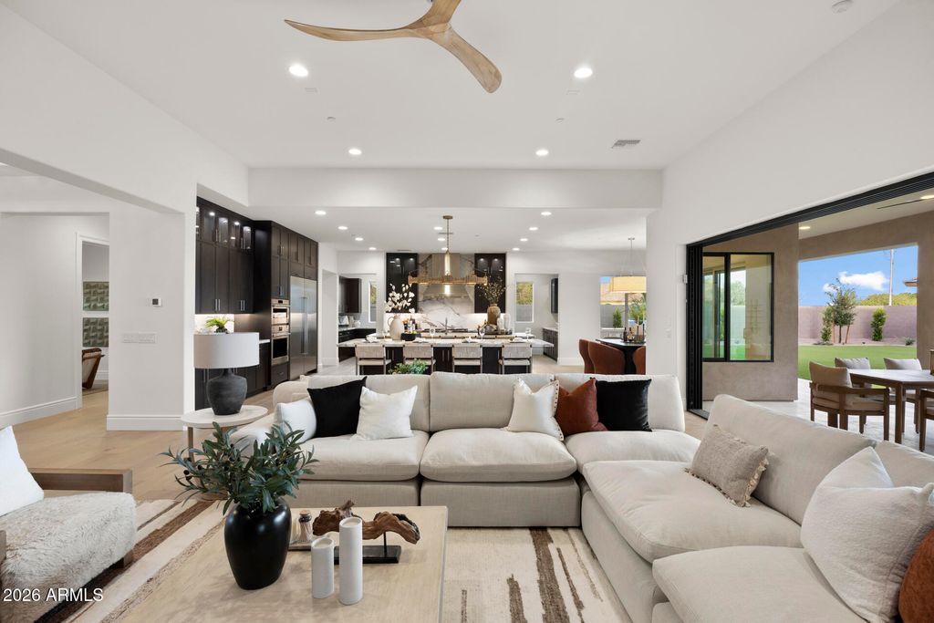 Image 28 of property listing at 12399 E GOLD DUST Avenue, Scottsdale, AZ 85259