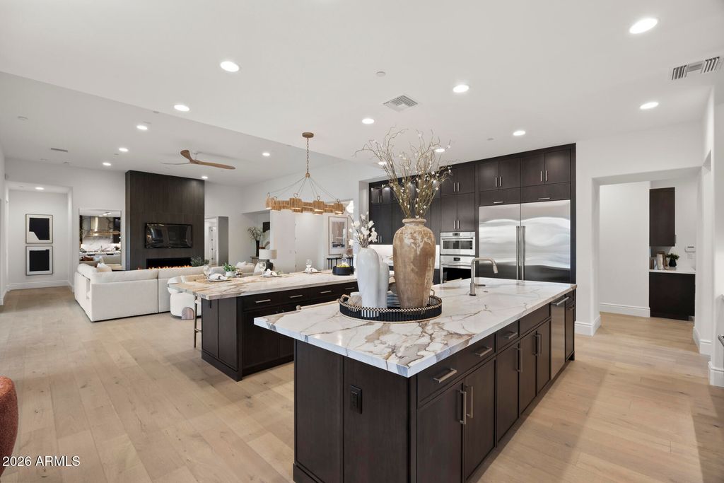 Image 35 of property listing at 12399 E GOLD DUST Avenue, Scottsdale, AZ 85259