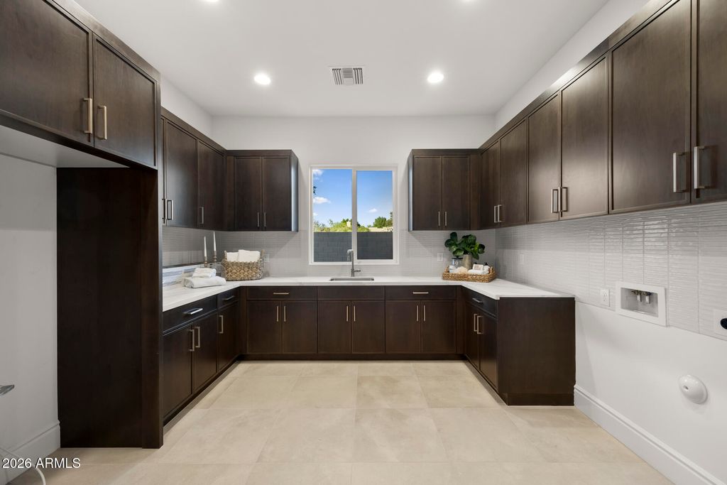 Image 44 of property listing at 12399 E GOLD DUST Avenue, Scottsdale, AZ 85259