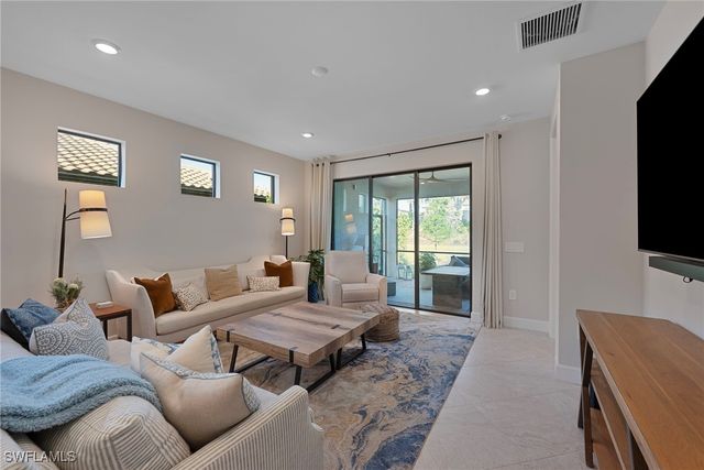 12390 Canal Grande DR, Fort Myers, FL 33913