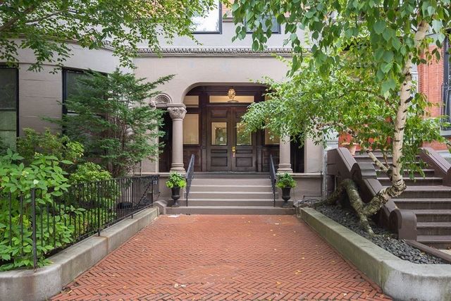 290 Commonwealth Ave 20, Boston, MA 02116