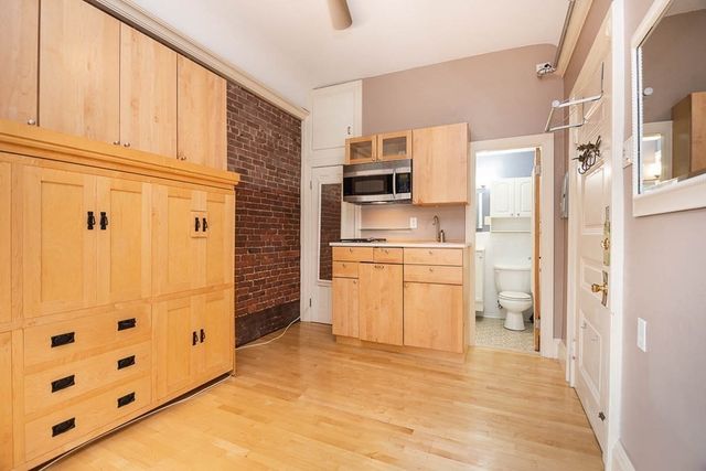 290 Commonwealth Ave 20, Boston, MA 02116
