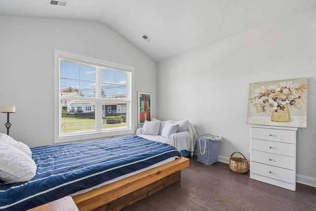 208 Red Knot Lane, Mount Pleasant, SC 29464