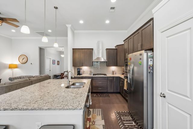 208 Red Knot Lane, Mount Pleasant, SC 29464