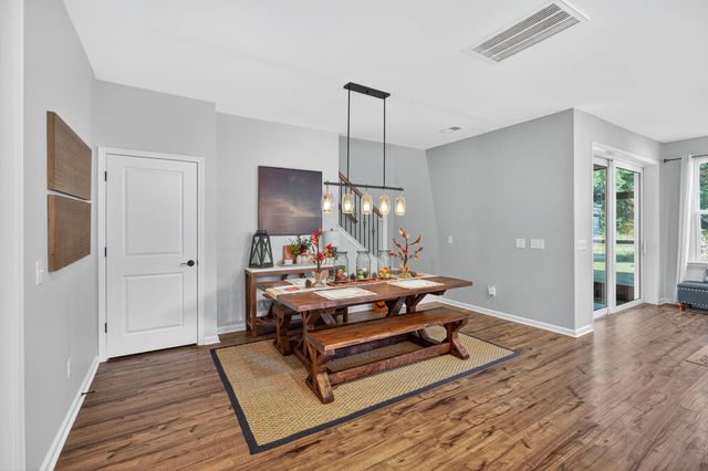 2220 Kemmerlin Street, Johns Island, SC 29455