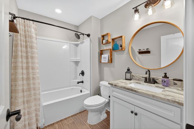 2220 Kemmerlin Street, Johns Island, SC 29455