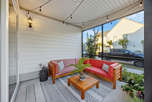 2220 Kemmerlin Street, Johns Island, SC 29455