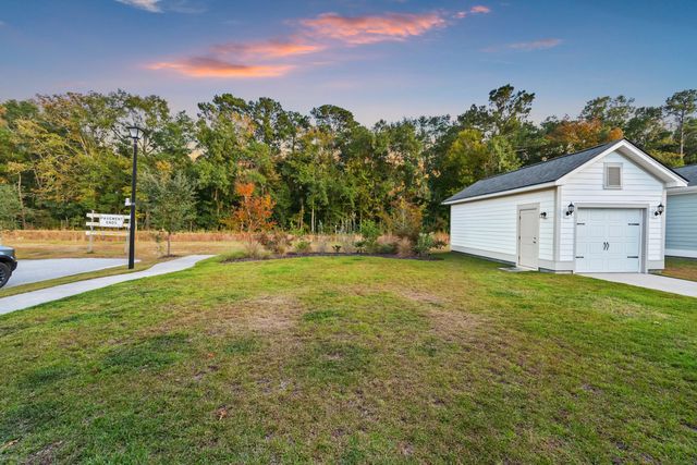 2220 Kemmerlin Street, Johns Island, SC 29455