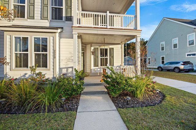 2220 Kemmerlin Street, Johns Island, SC 29455